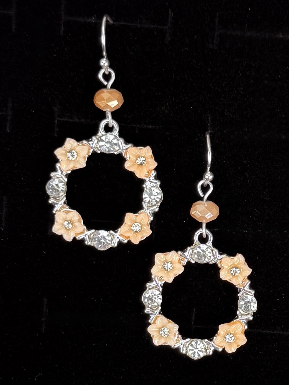 Beautiful silvertone bling flower dangle pieced earrings